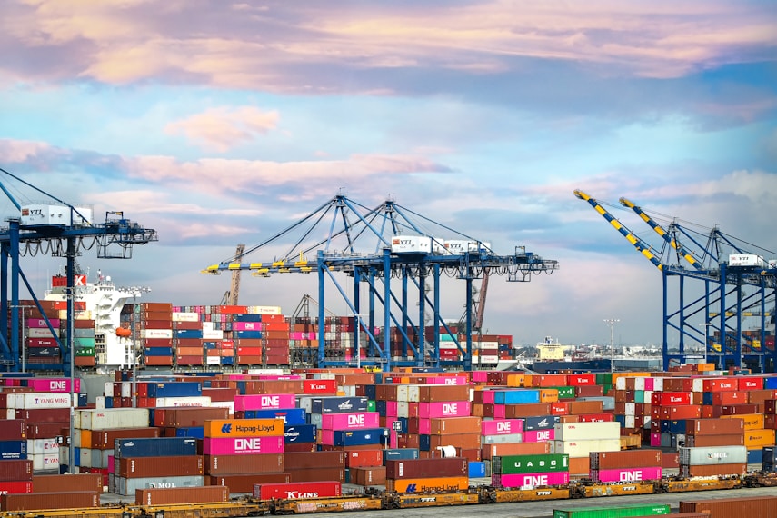 Port and cargo